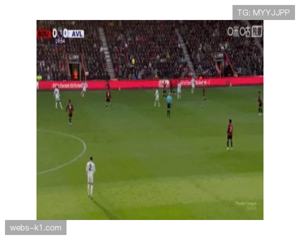 实时：富勒姆对阵维拉，帕利尼亚远射中柱，米特罗维奇补射破门